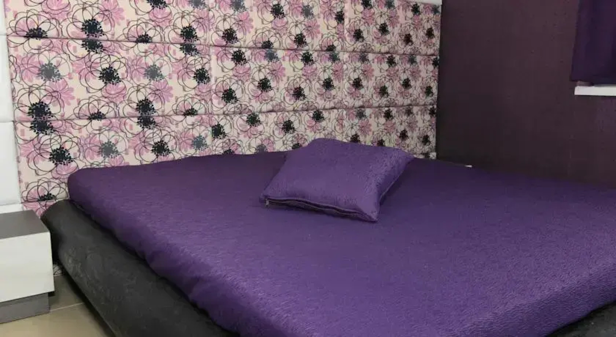 Bedroom Place Guest Rooms