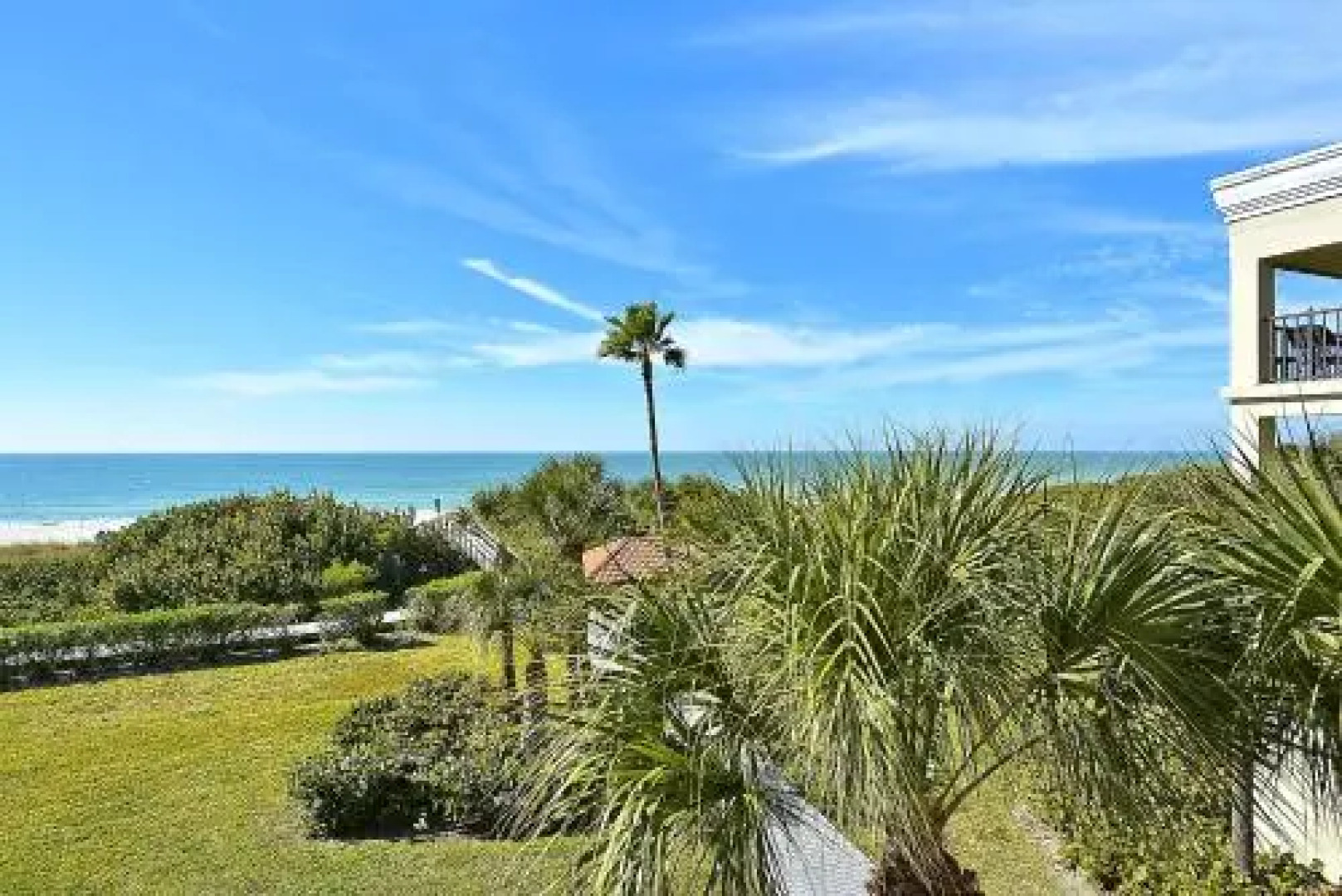 Land's End Building 10