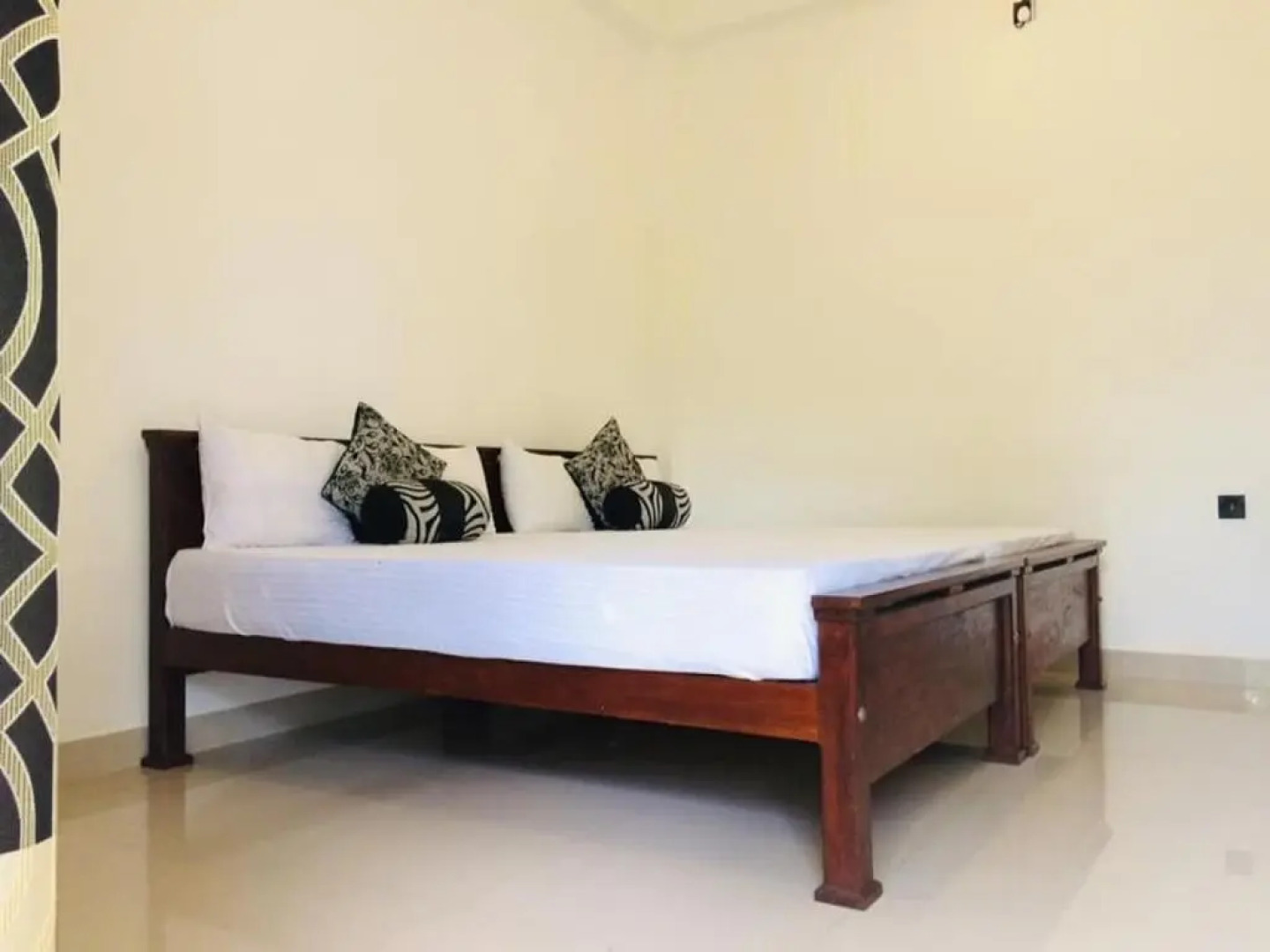 Lake view sandaresa Kataragama