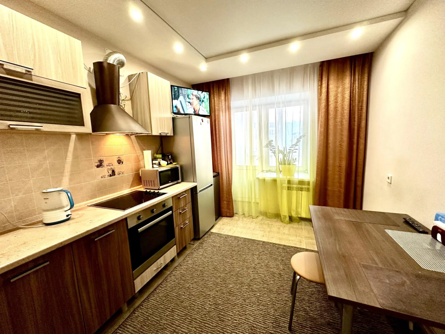 Фреш рум на улице Грибоедова, д 5, к.1