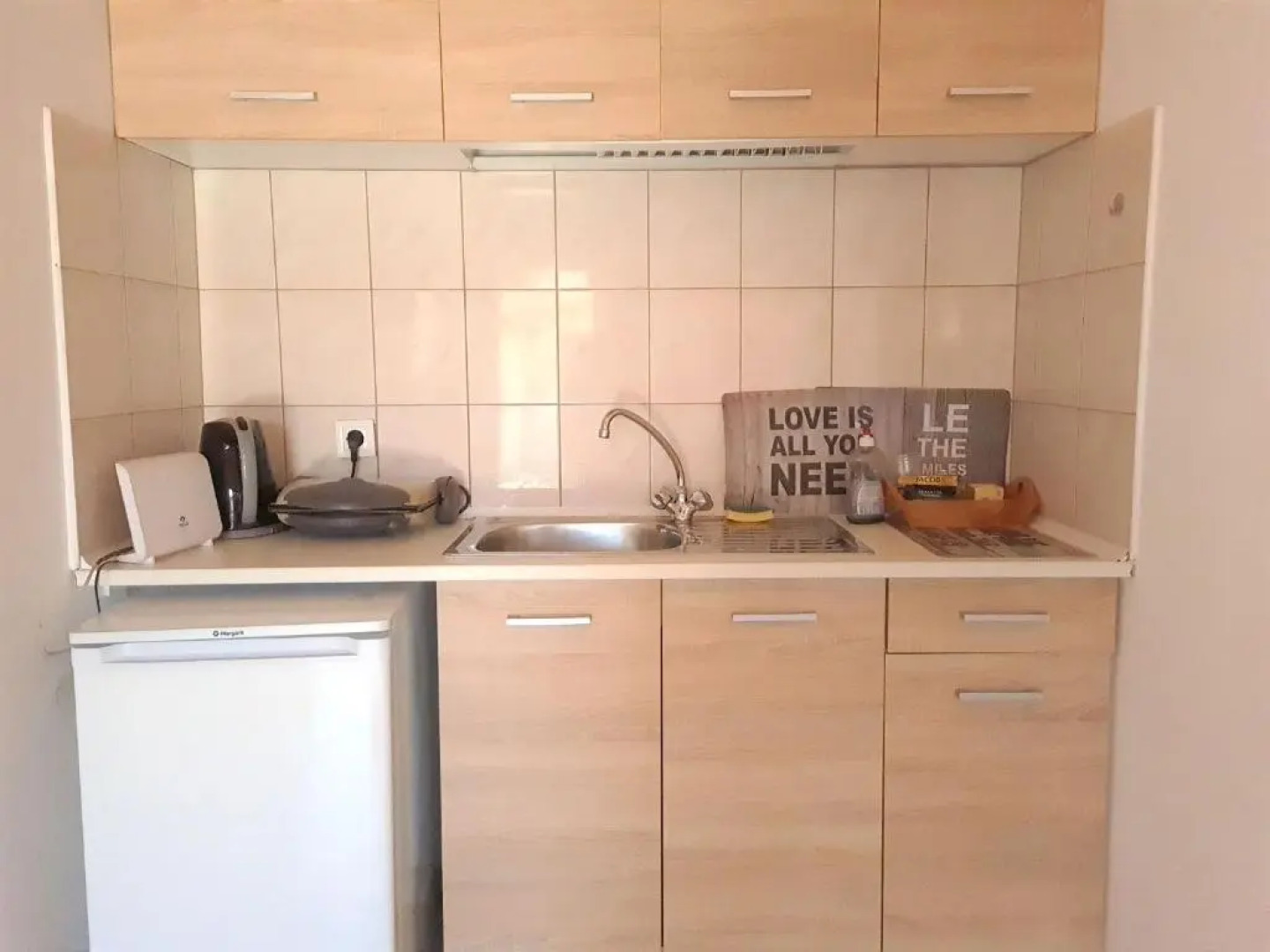 George Apartments by the Sea and Airport