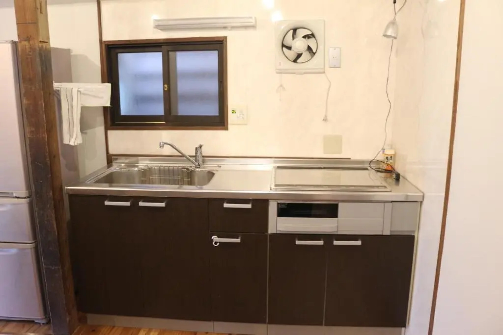 旧貸本屋 guest room