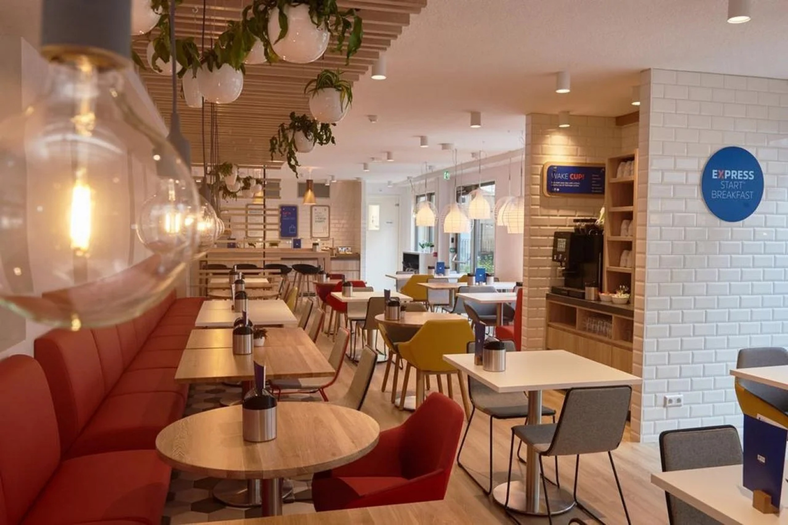Holiday Inn Express Amsterdam - City Hall by IHG