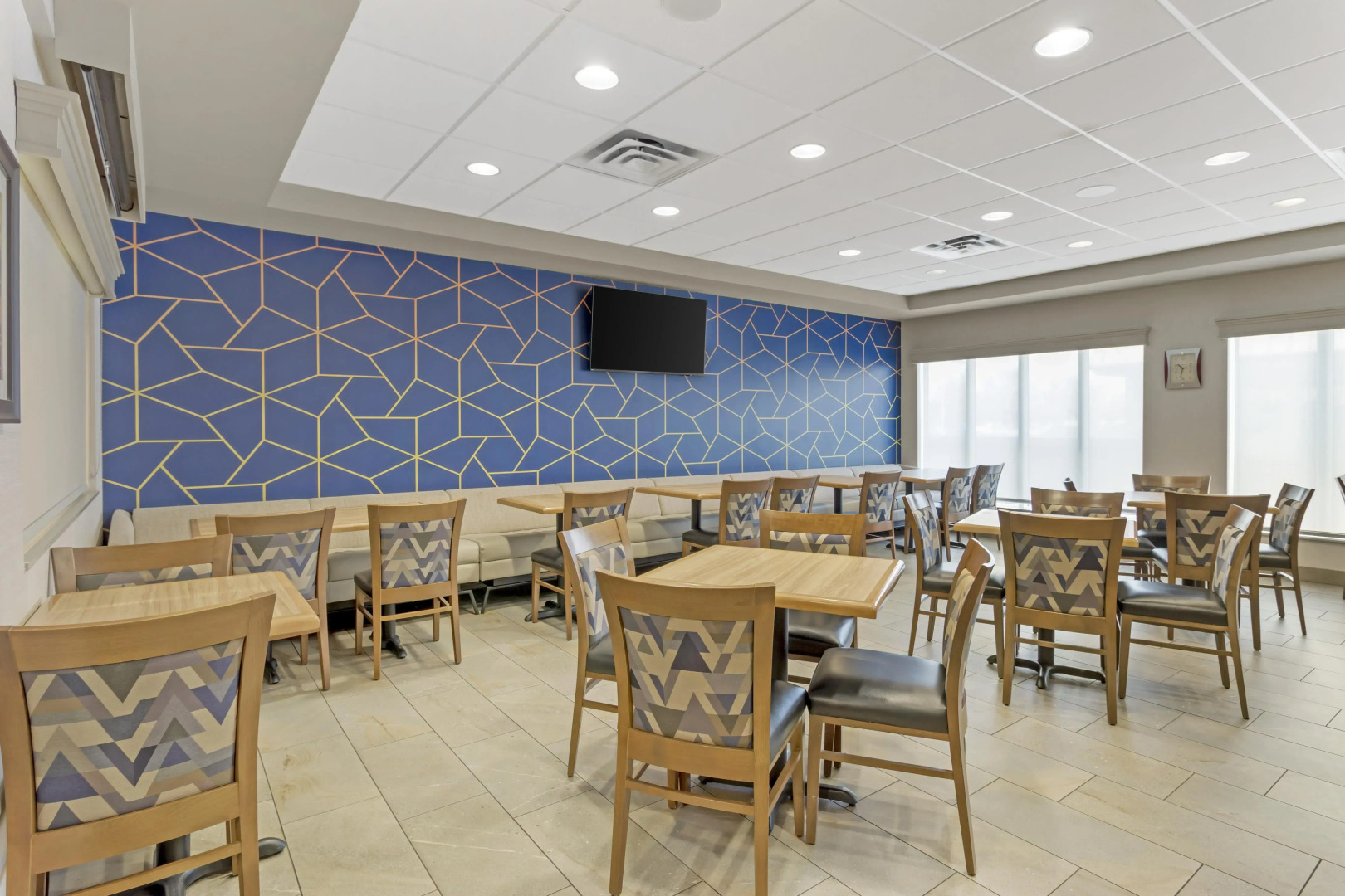 Best Western Plus Pembina Inn & Suites