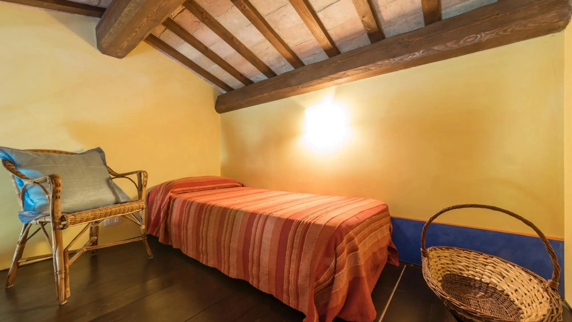 An-f453-cbgn2at - Casale Verdicchio