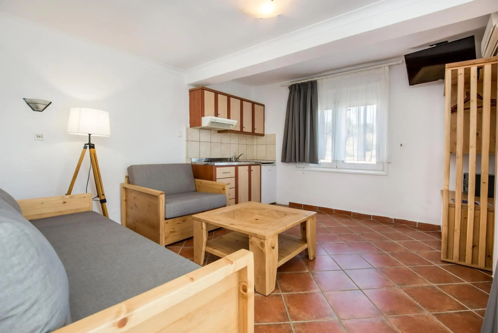 Rodon House Aparthotel