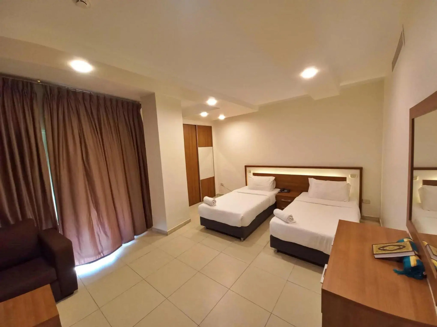 Lujain Hotel Suites