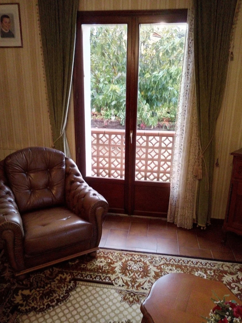 Maison En Pierre de Taille