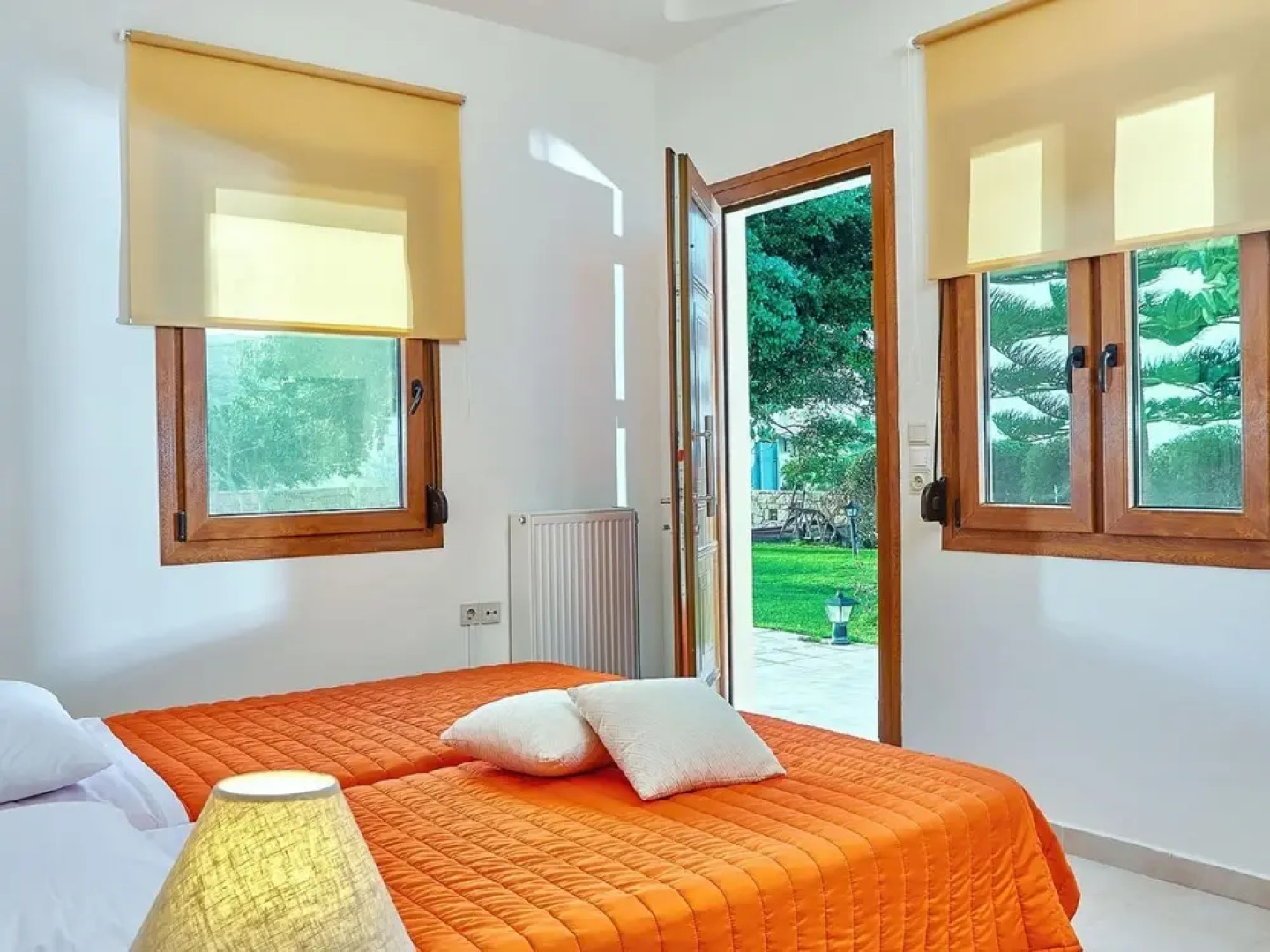 Fantastic Holiday Home in Karteros With Pool