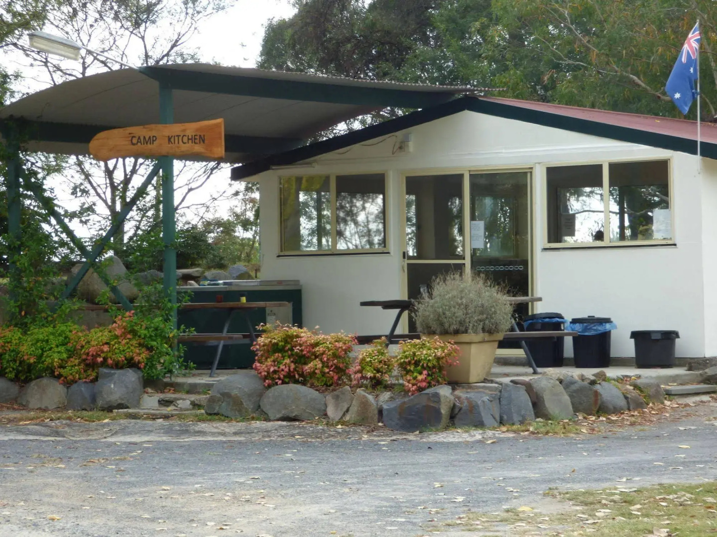 Tenterfield Lodge and Caravan Park