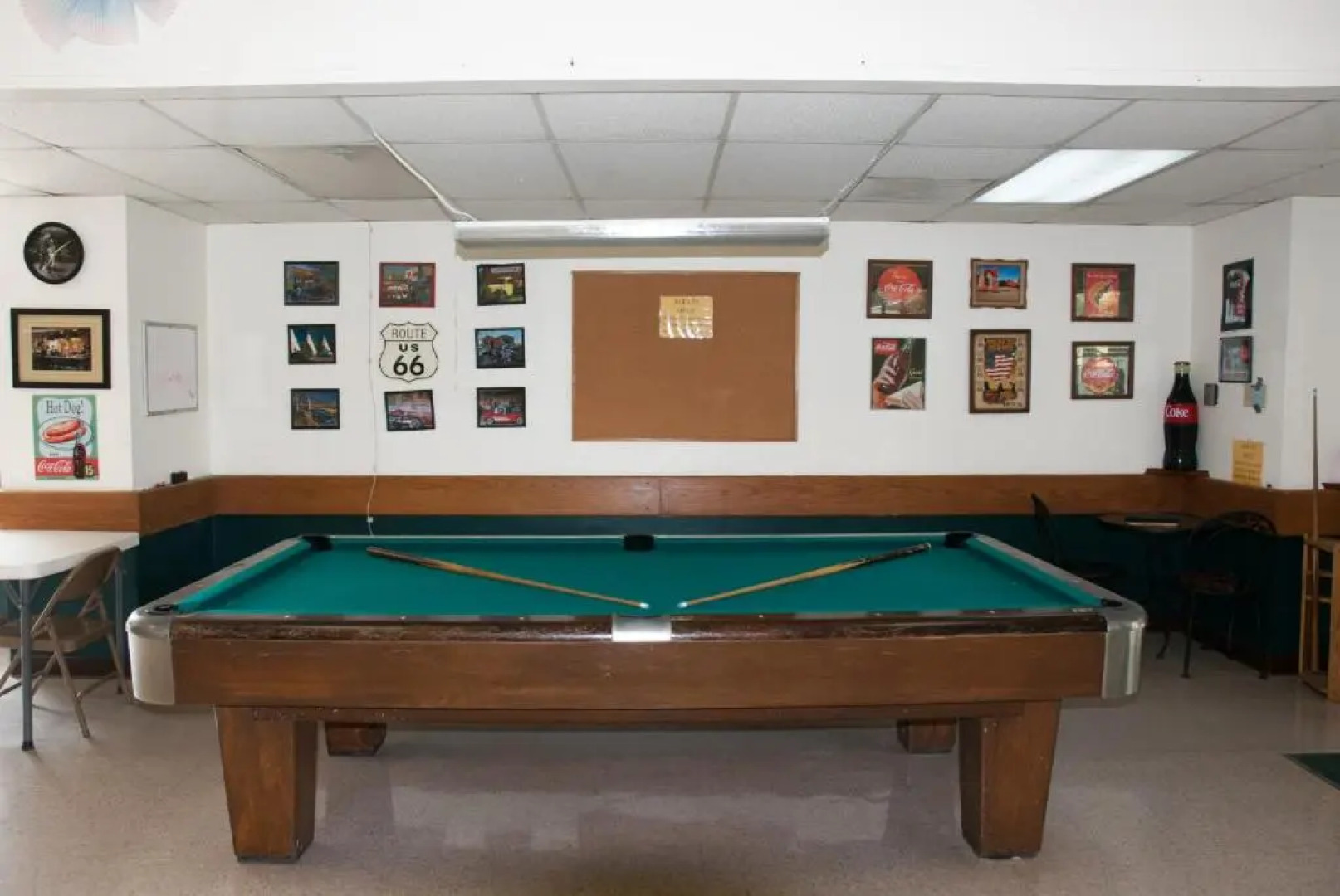 Medina Lake Camping Resort Cabin 8