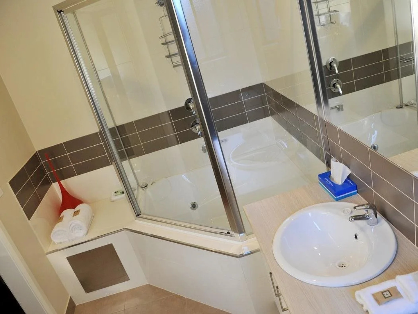 National Hotel Complex