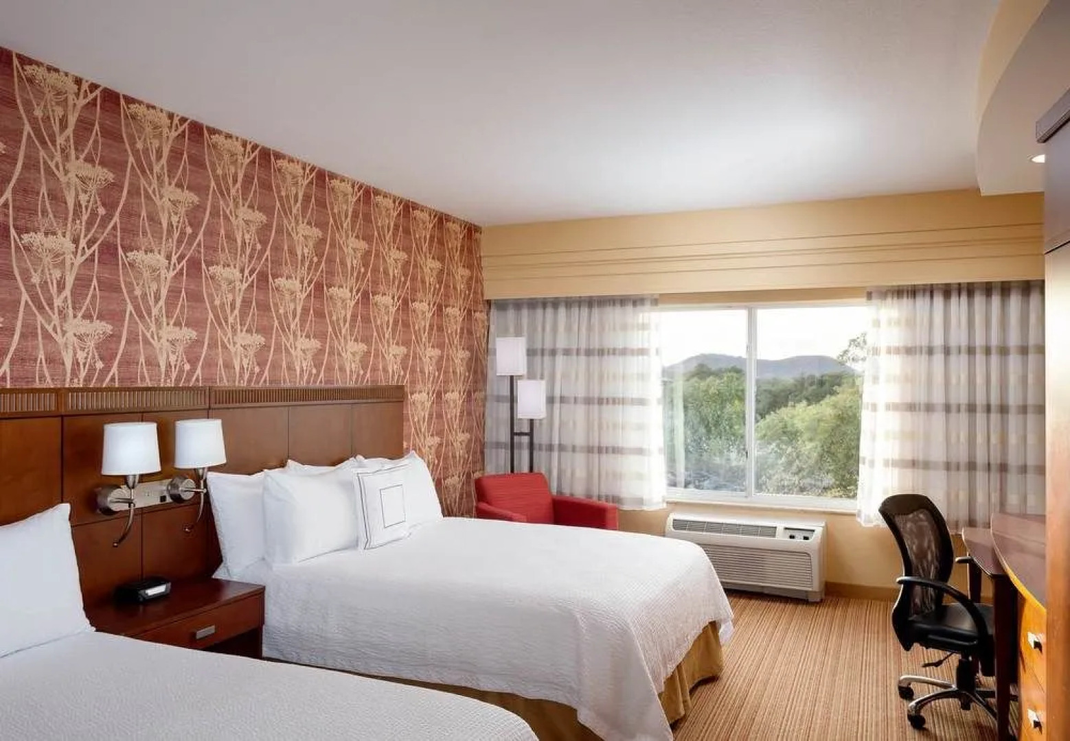 Courtyard Ventura Simi Valley