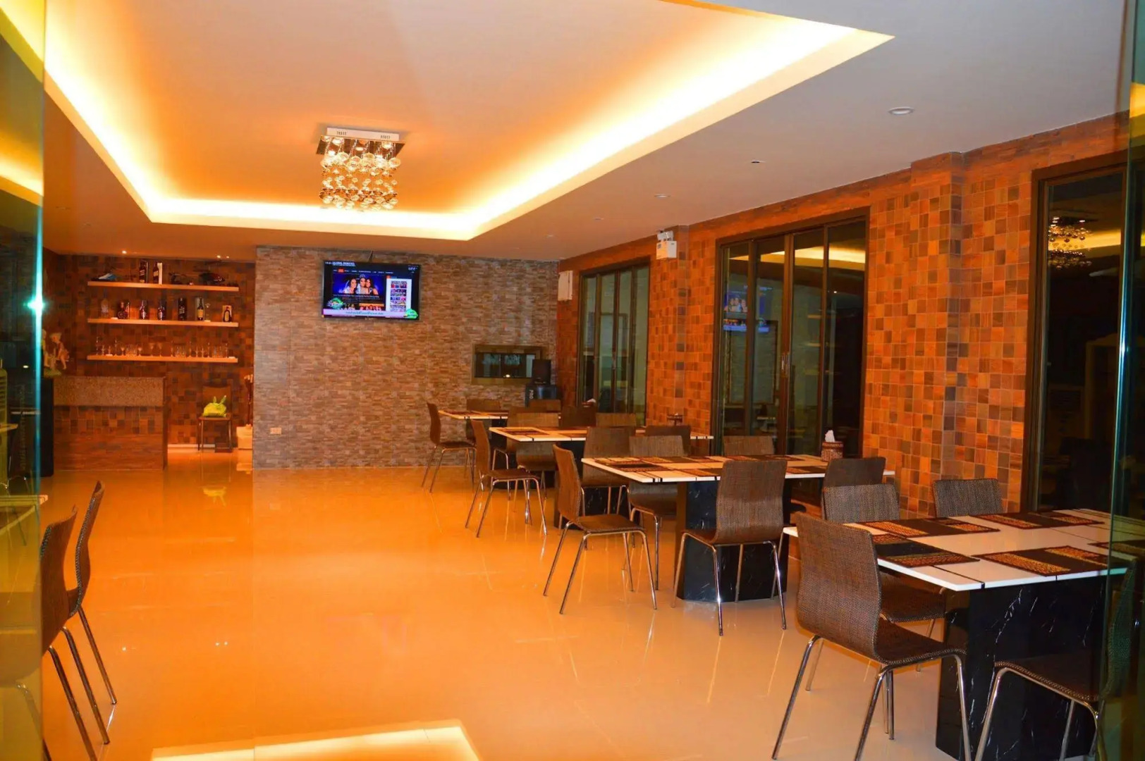 Silver Gold Garden Suvarnabhumi Airport Hotel