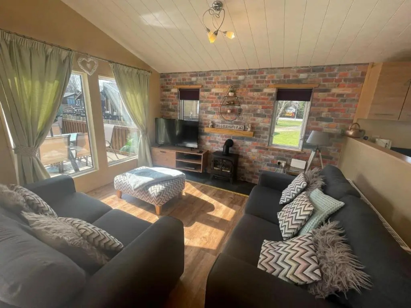 Luxury Lakeside Lodge L1 with hot tub situated at Tattershall Lakes Country Park