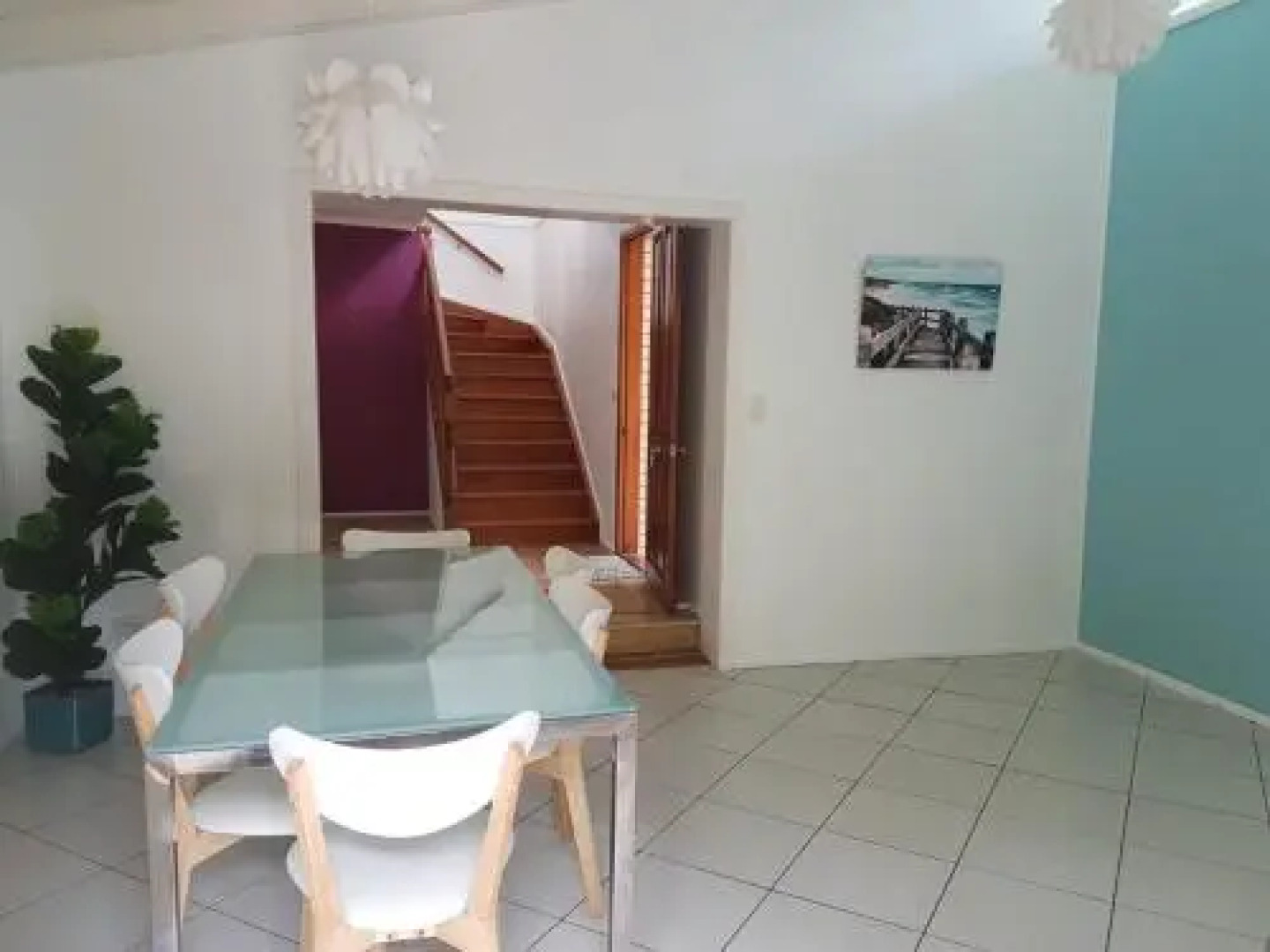 15 Larapinta Court Family Home With Swimming Pool In A Quiet Street And Central Location Close To Cbd