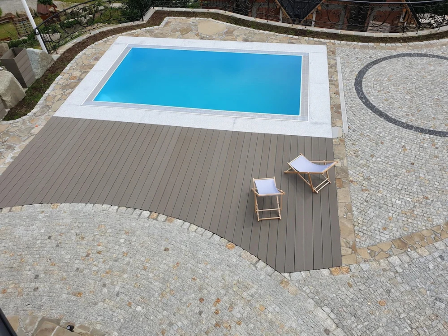 KRUPÓWKA MOUNTAIN RESORT - Widokowy hotel z basenami i wellness