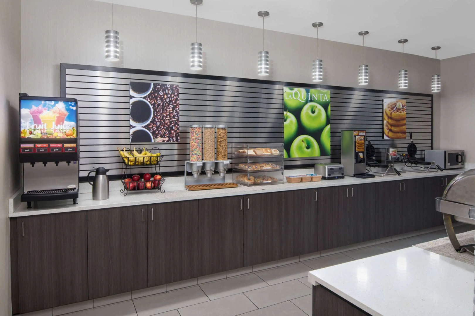La Quinta Inn & Suites by Wyndham Chattanooga - East Ridge