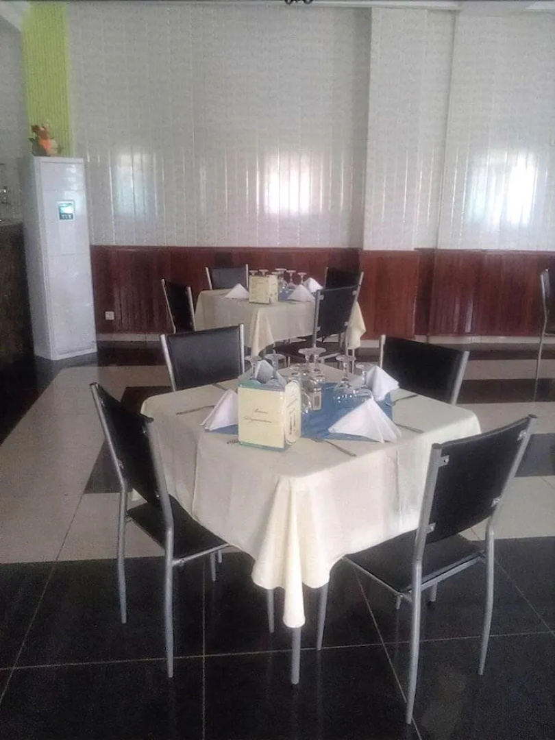 Noblesse Hotel