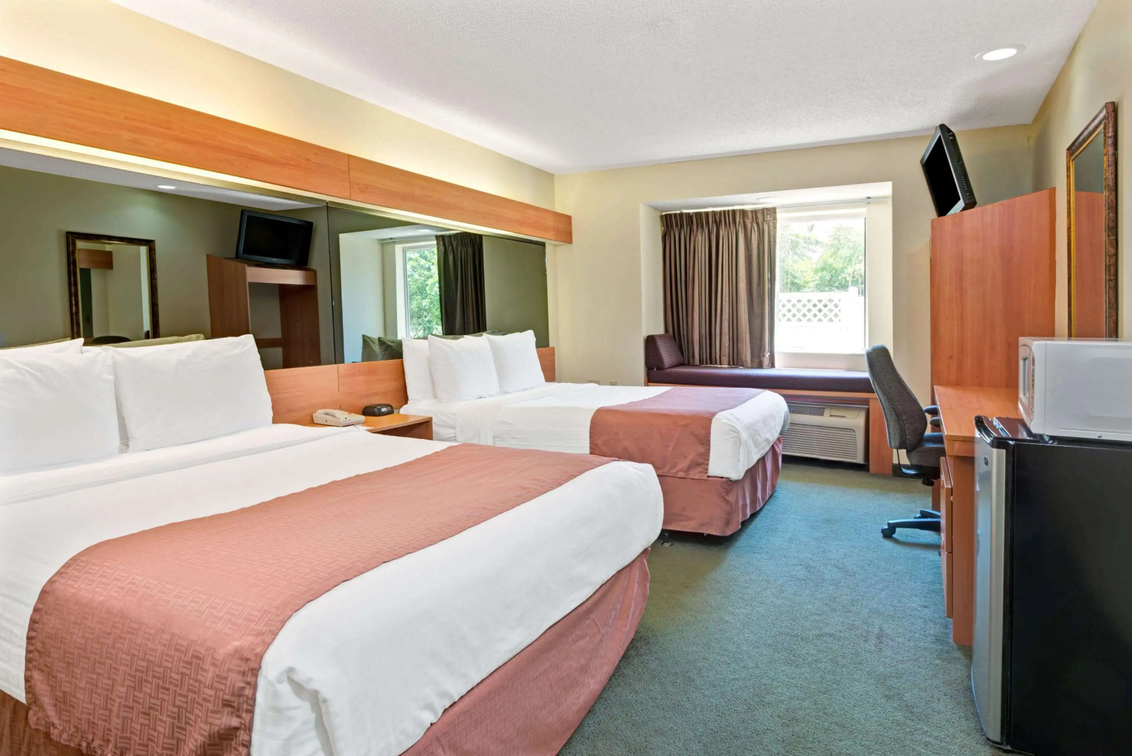 Microtel Inn & Suites by Wyndham Cordova Memphis I-40 East
