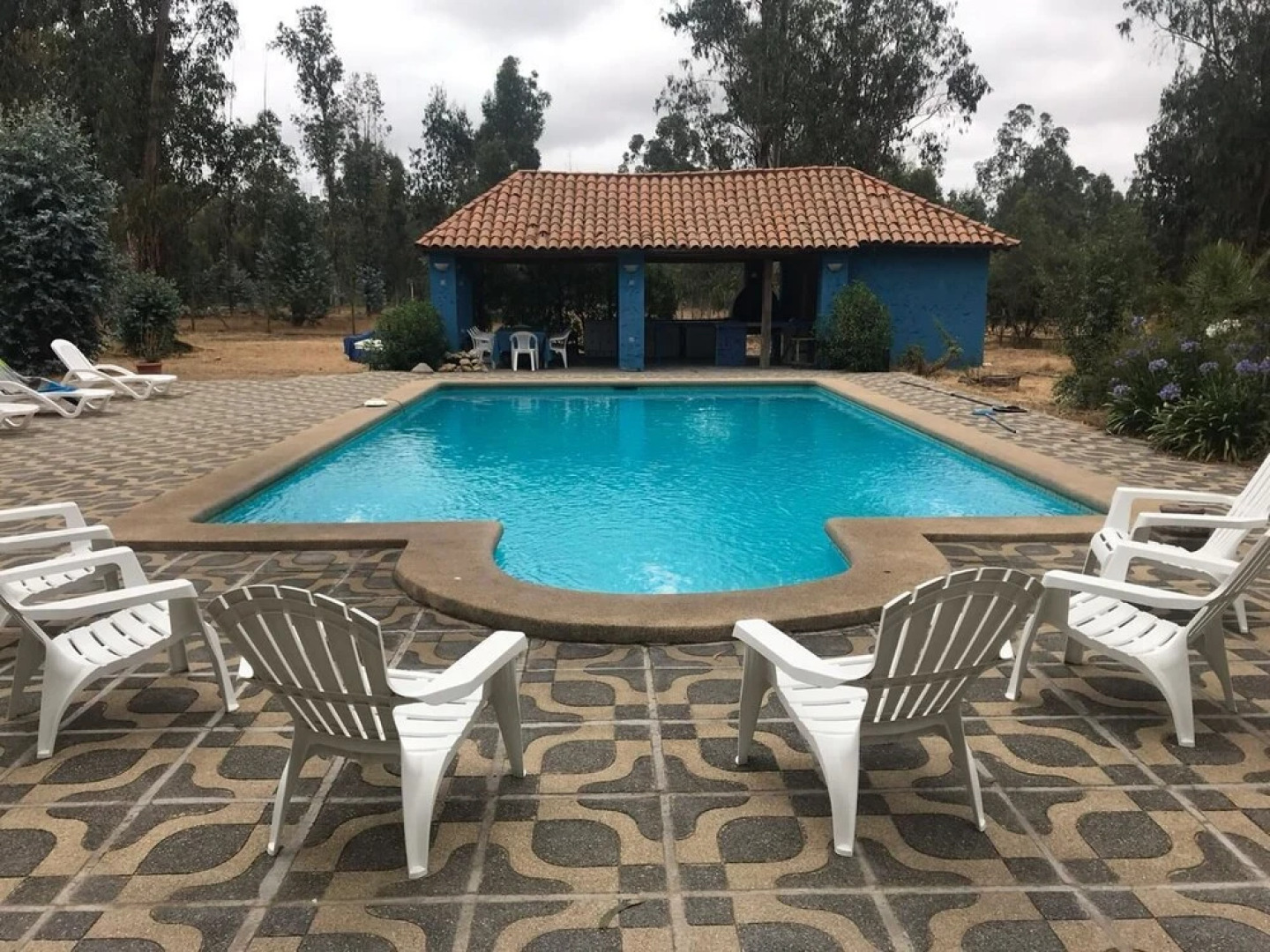 Parcela con Piscina y Quincho