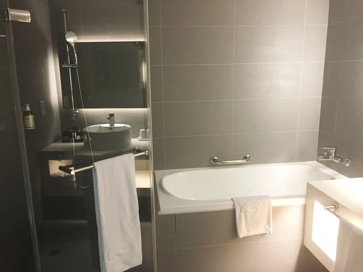 CHECK inn SELECT Hualien LinSen