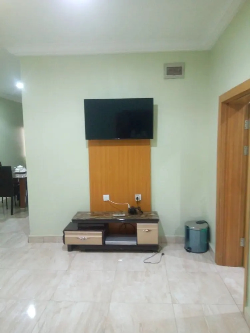 Wintess Garden Hotel And Suites