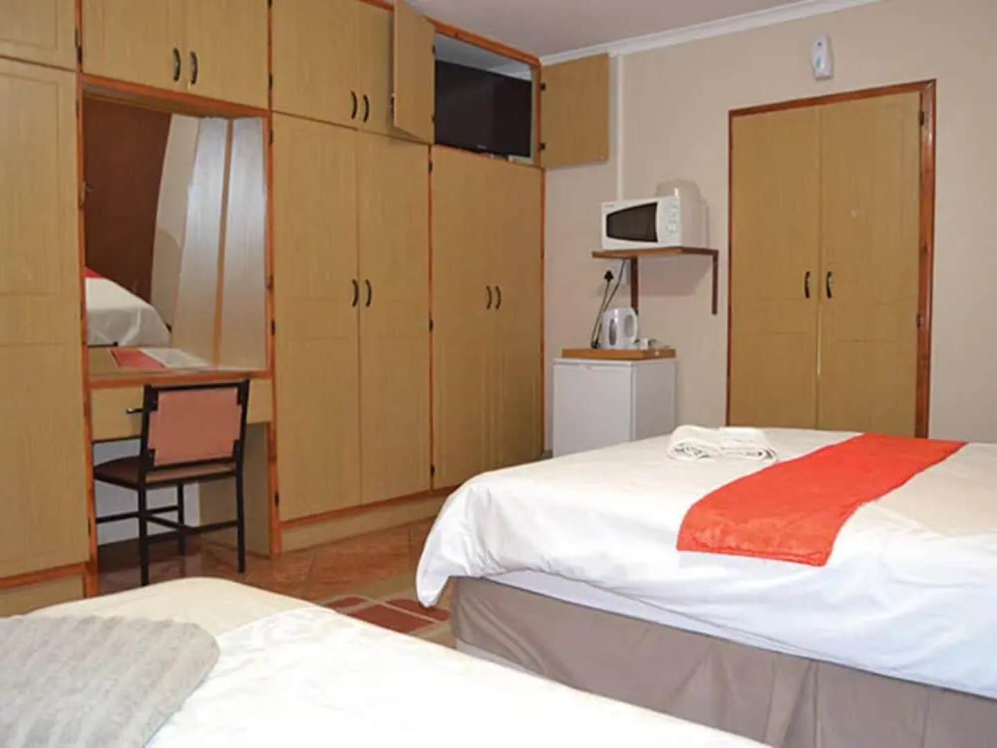 Esme's Guest House