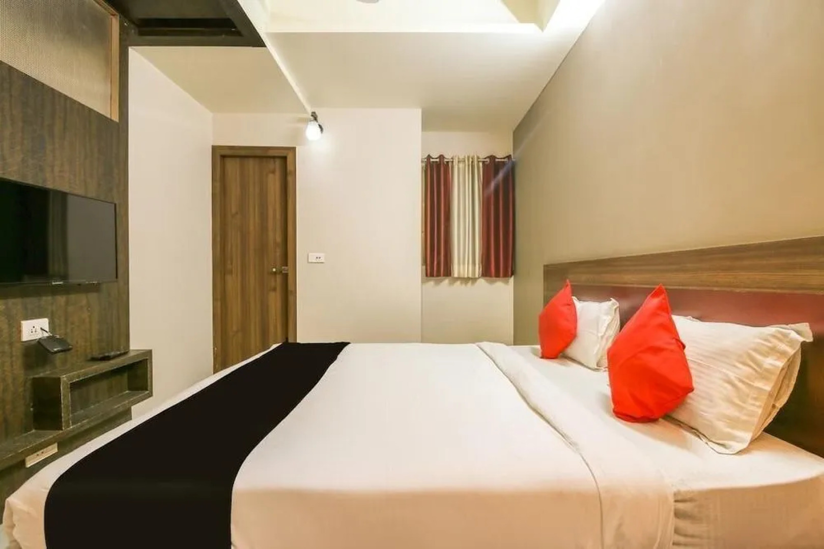 Hotel Pratap Iinternational by ShriGo Hotels