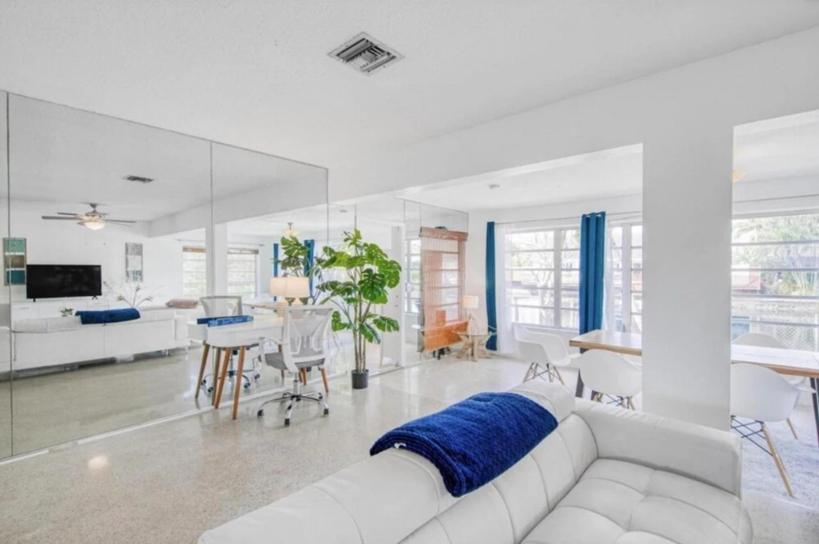 Aquapeace by The Gold Nests