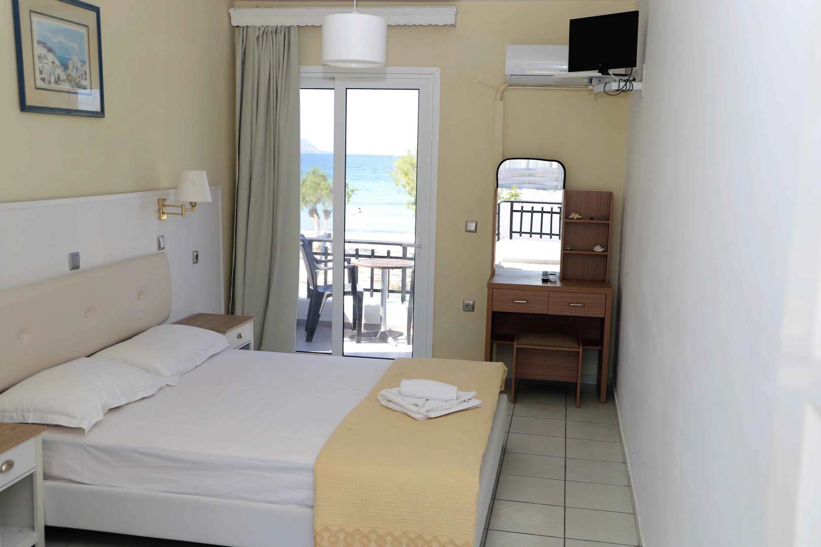 Seaside Beach Marmari Hotel