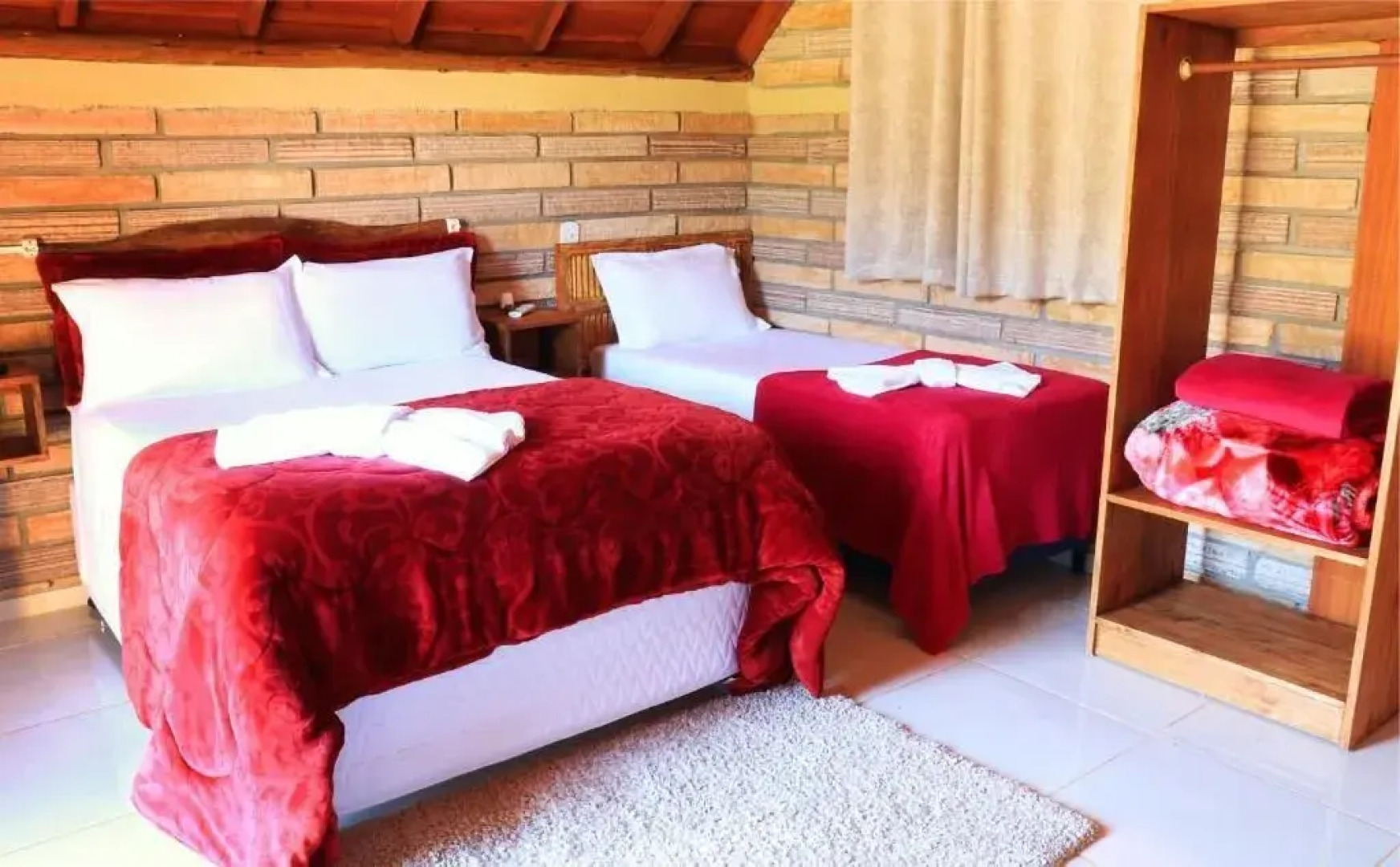 Pousada Chalés Vale do Rio do Boi