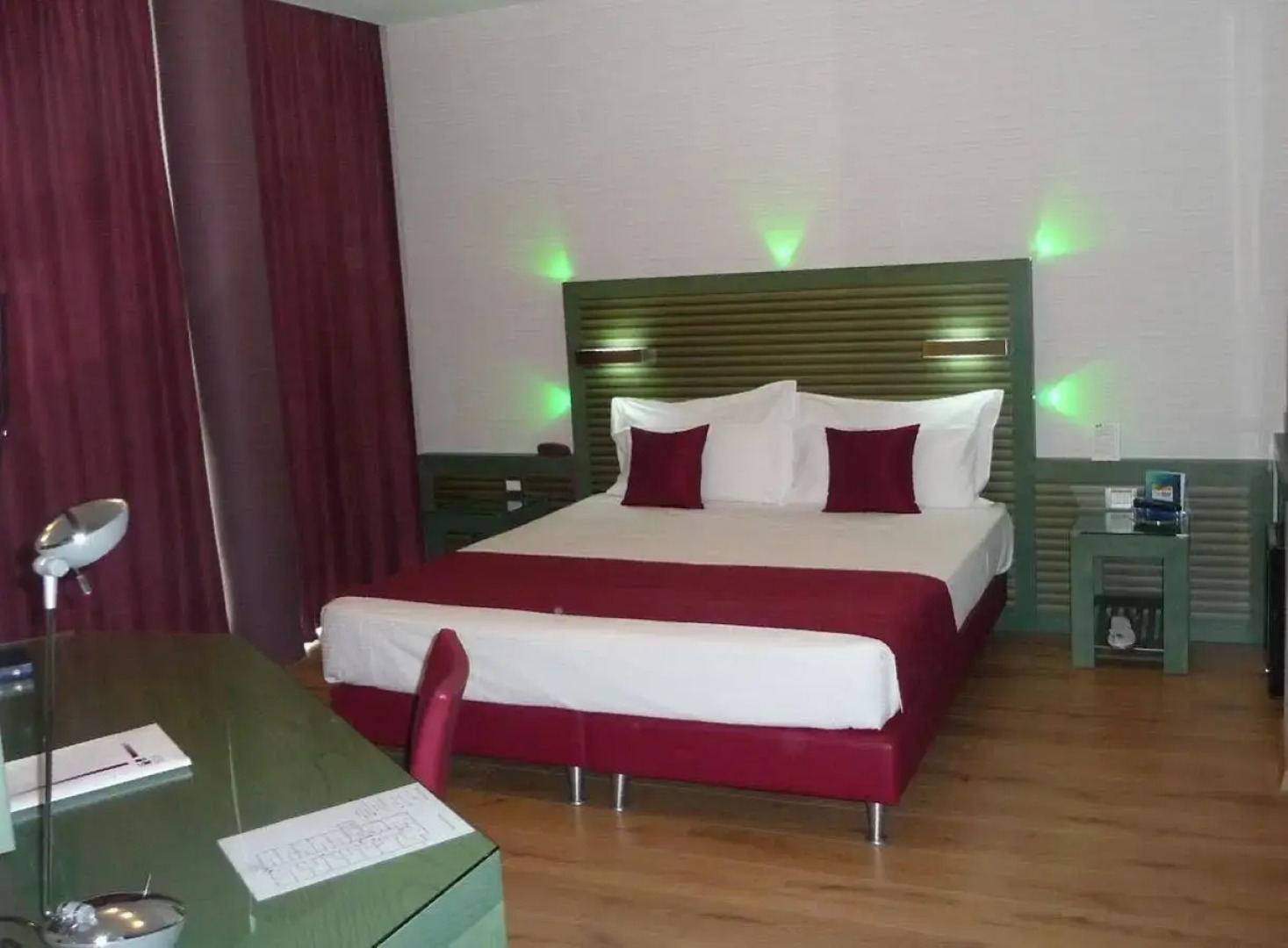 Hotel Crystal Palace