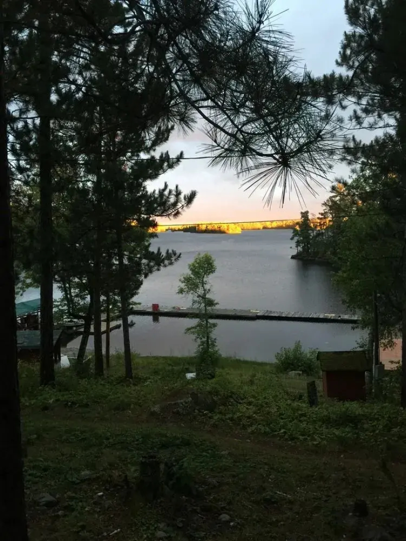Pine Point Lodge, Resort & Motel