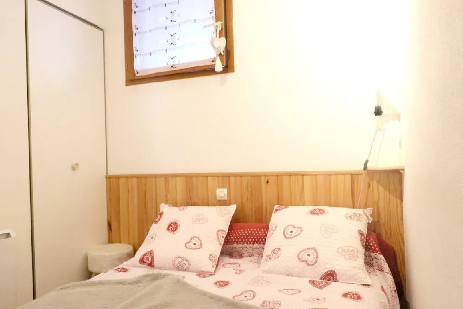 Apartment With one Bedroom in Les Angles, With Wonderful Lake View