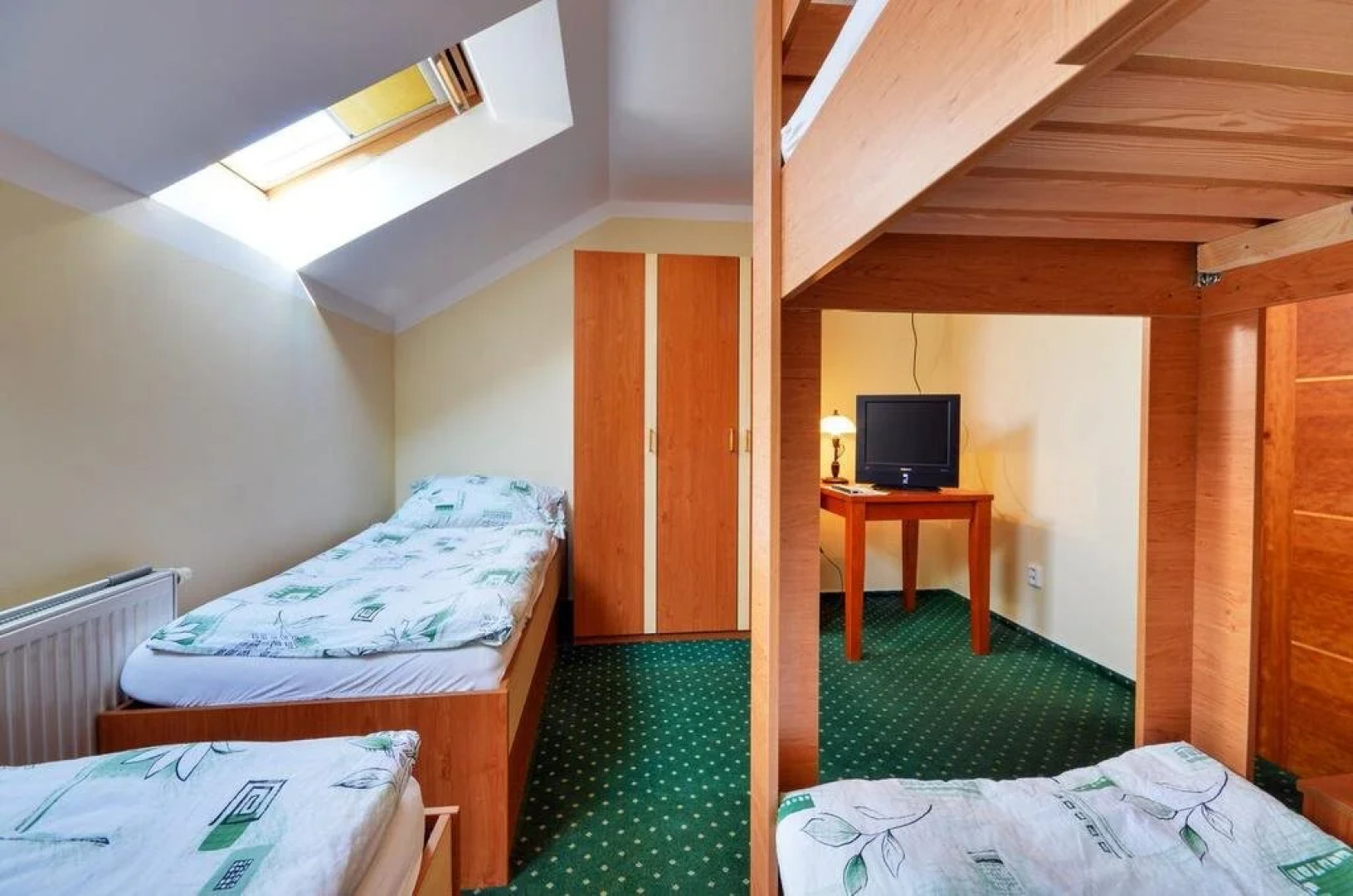 Restaurace a penzion Kamenec