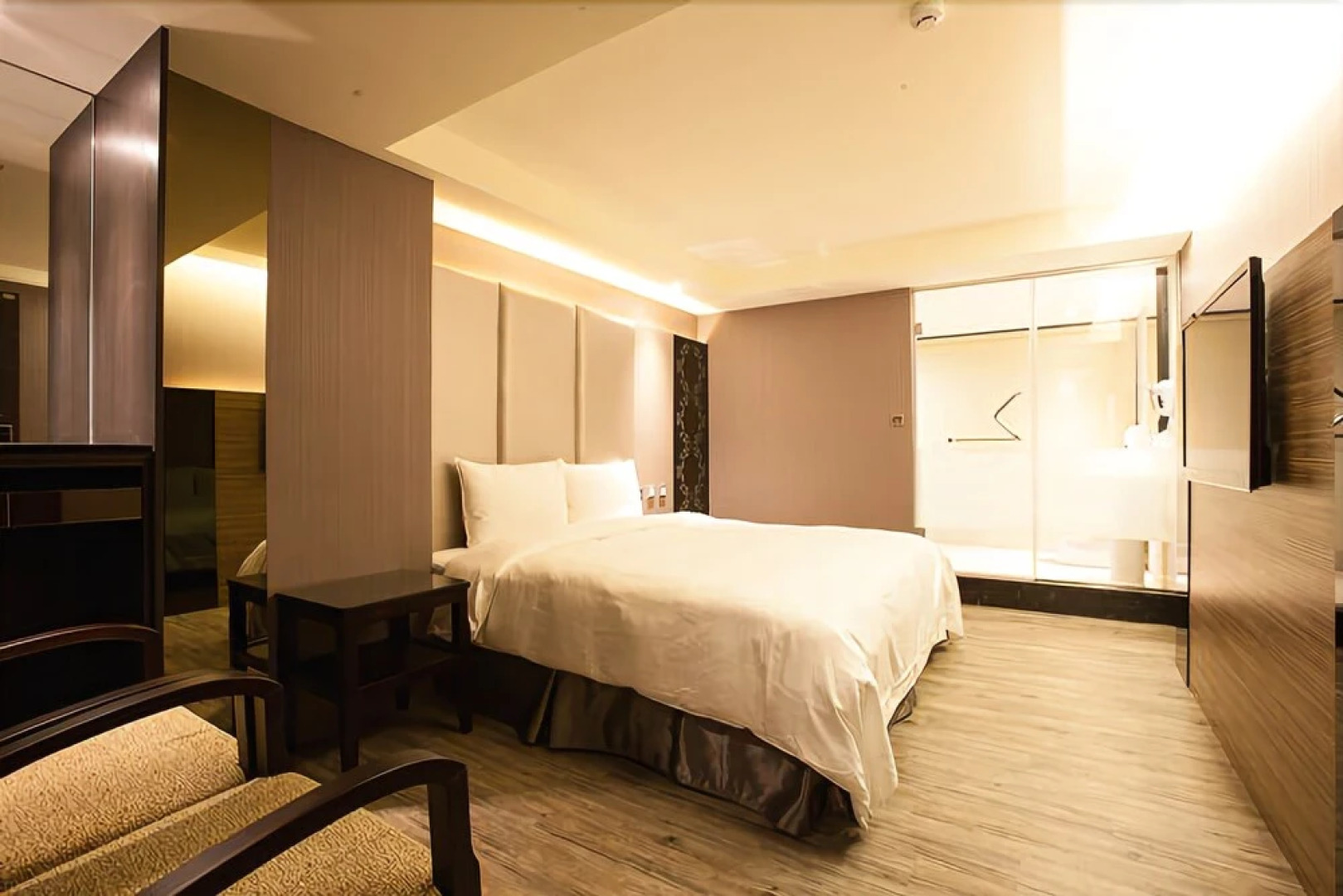 Yuanlin Business Hotel