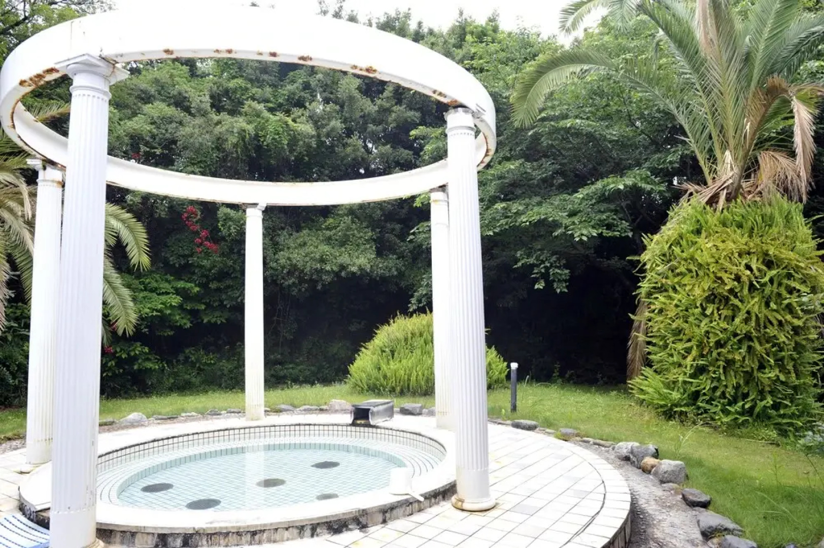 Shirahama Seaside Hotel