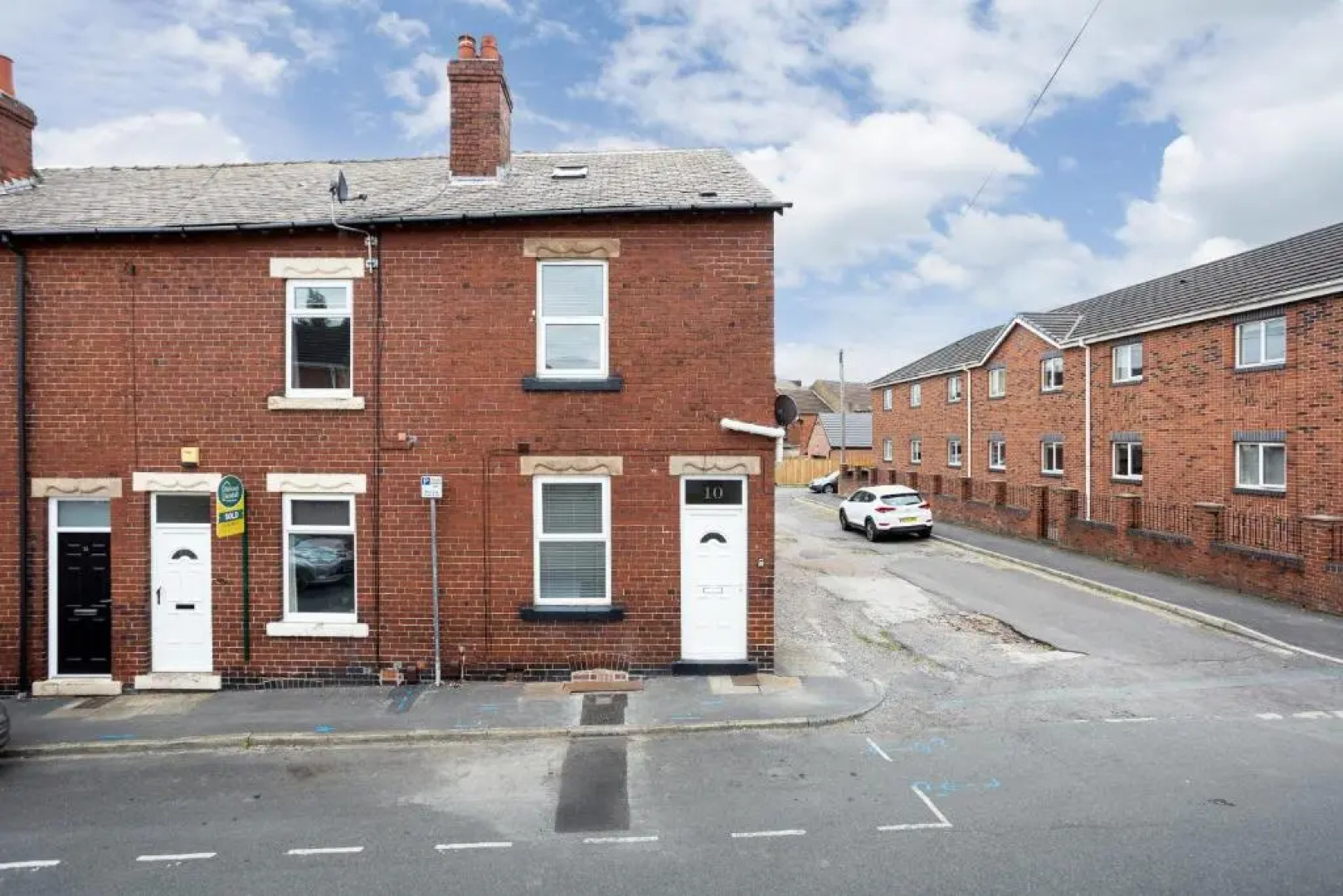 Whole house in centre of Town Ideal for Contractors and Professionals