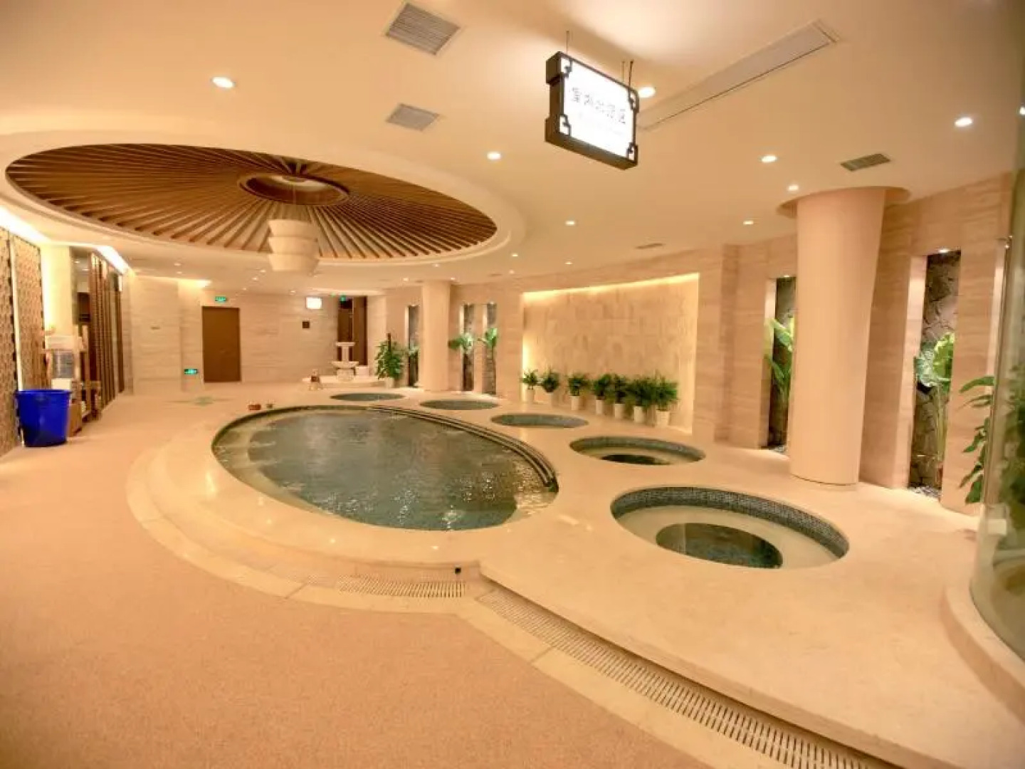 Landison Hotel Huzhou