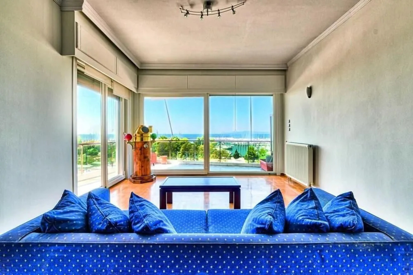 Classy 3 bedroom apartment in Alimos