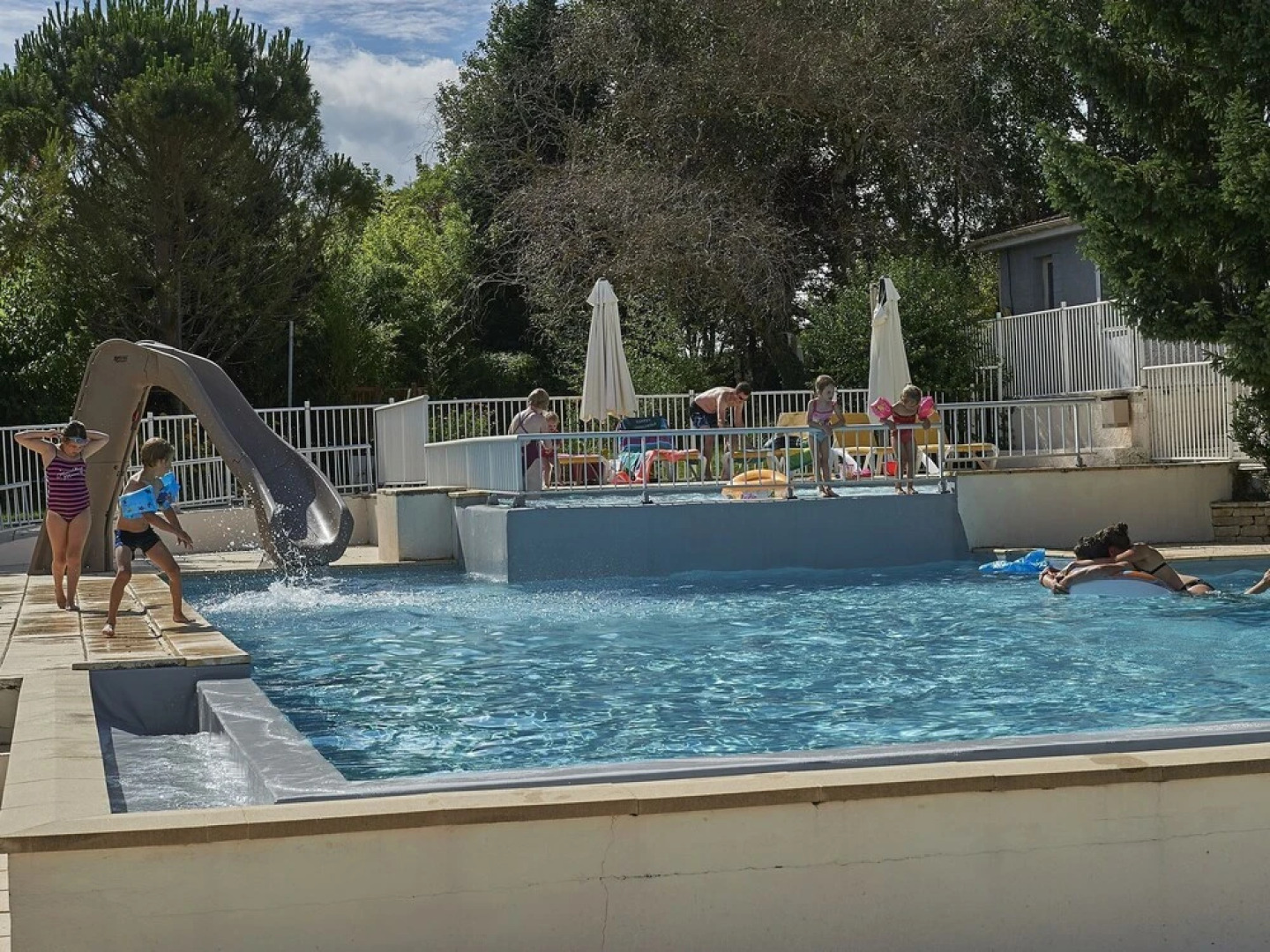 Secluded holiday home with a dishwasher, not far from Sarlat