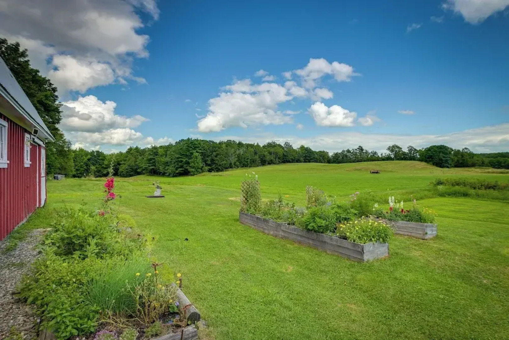 Springvale Farm: Freedom Home With Hiking Trail!