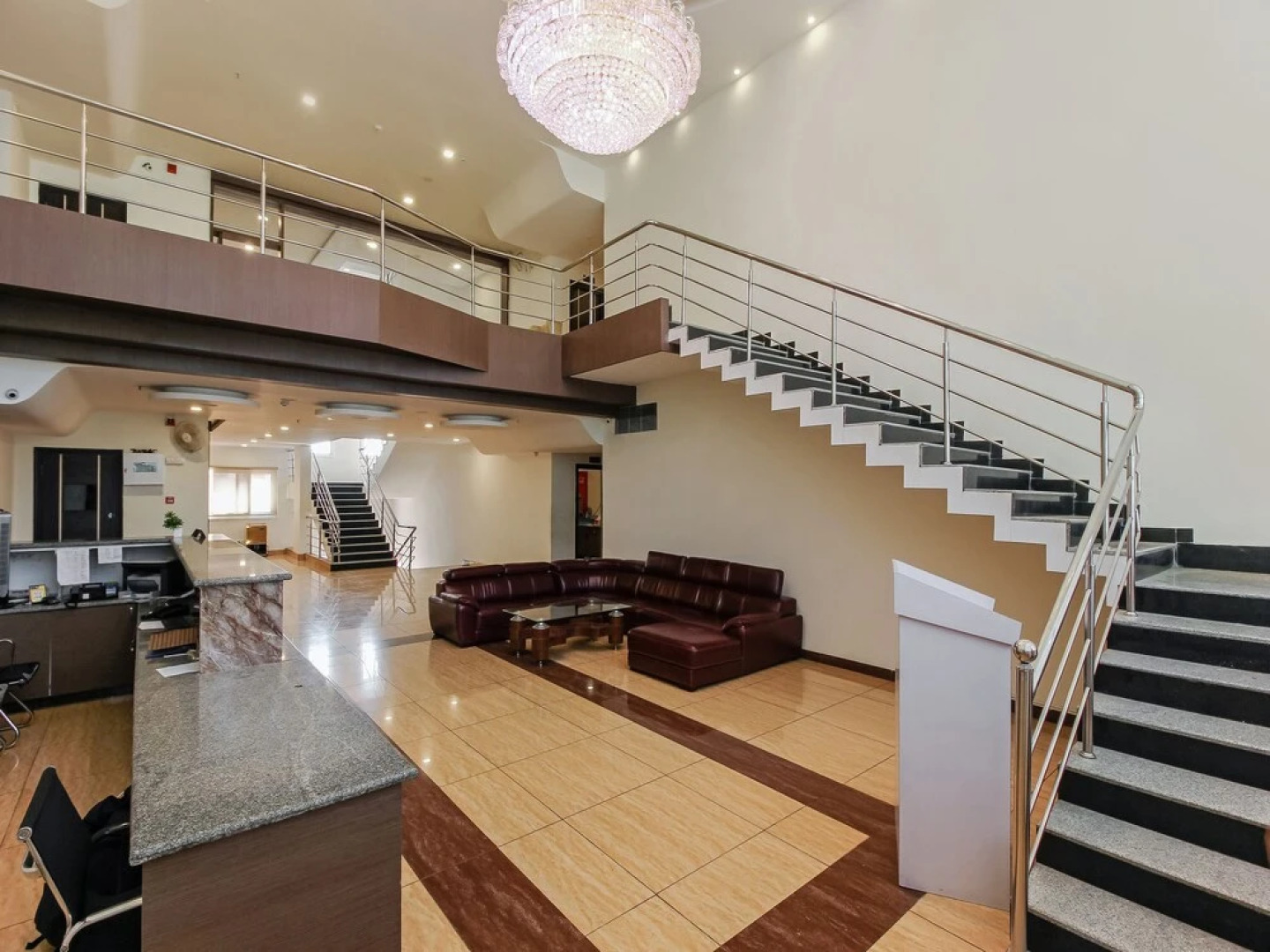 OYO 24799 Redlas Inn