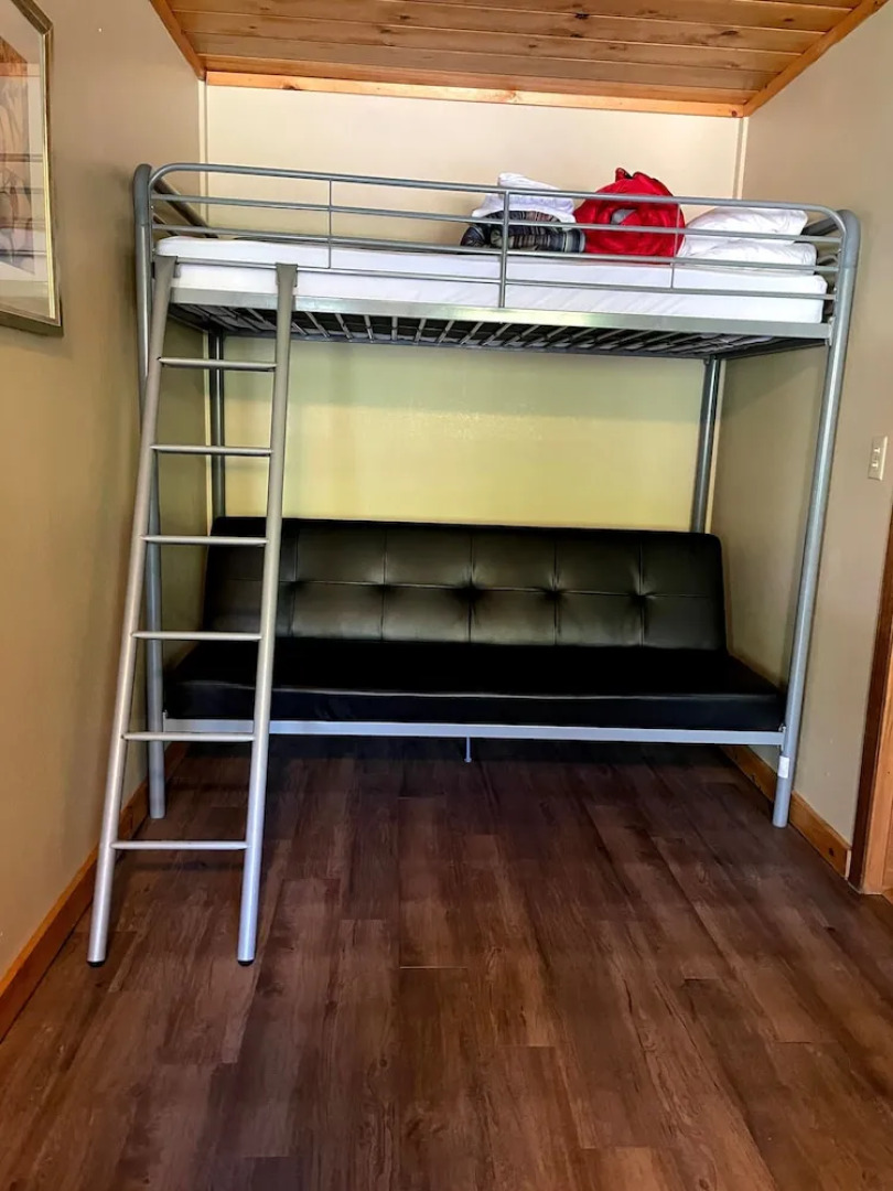 Hanging Horn Lakeside Resort