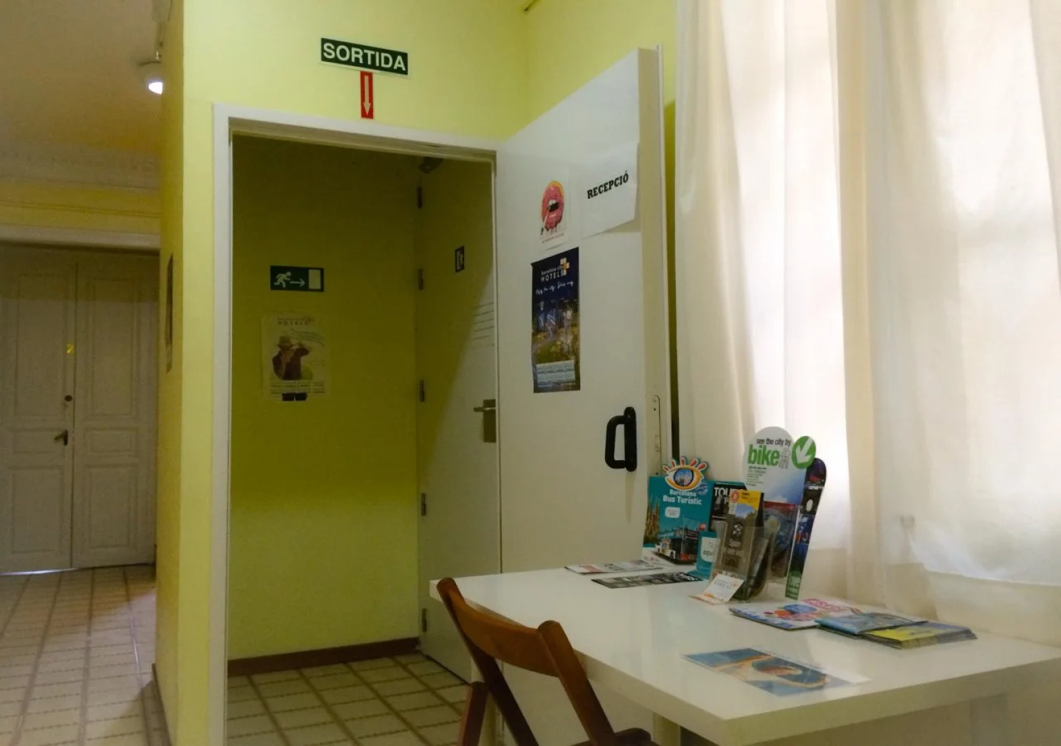 Barcelona City Ramblas (Pensión Canaletas)