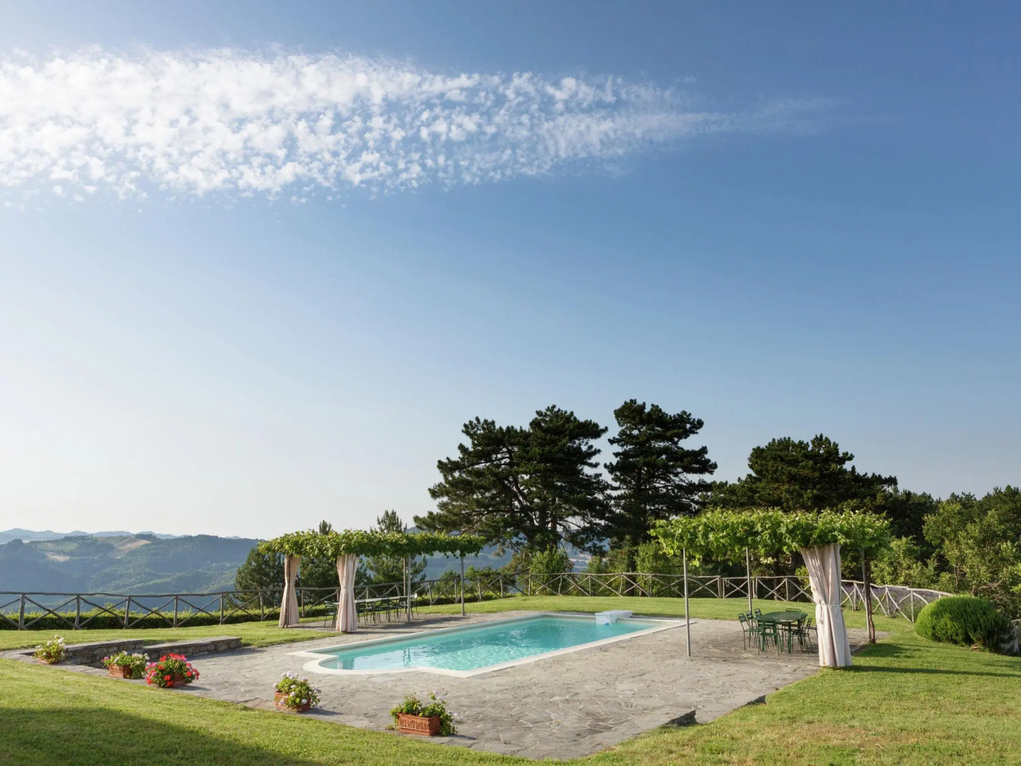 Luxurious Villa in Tredozio with Swimming Pool