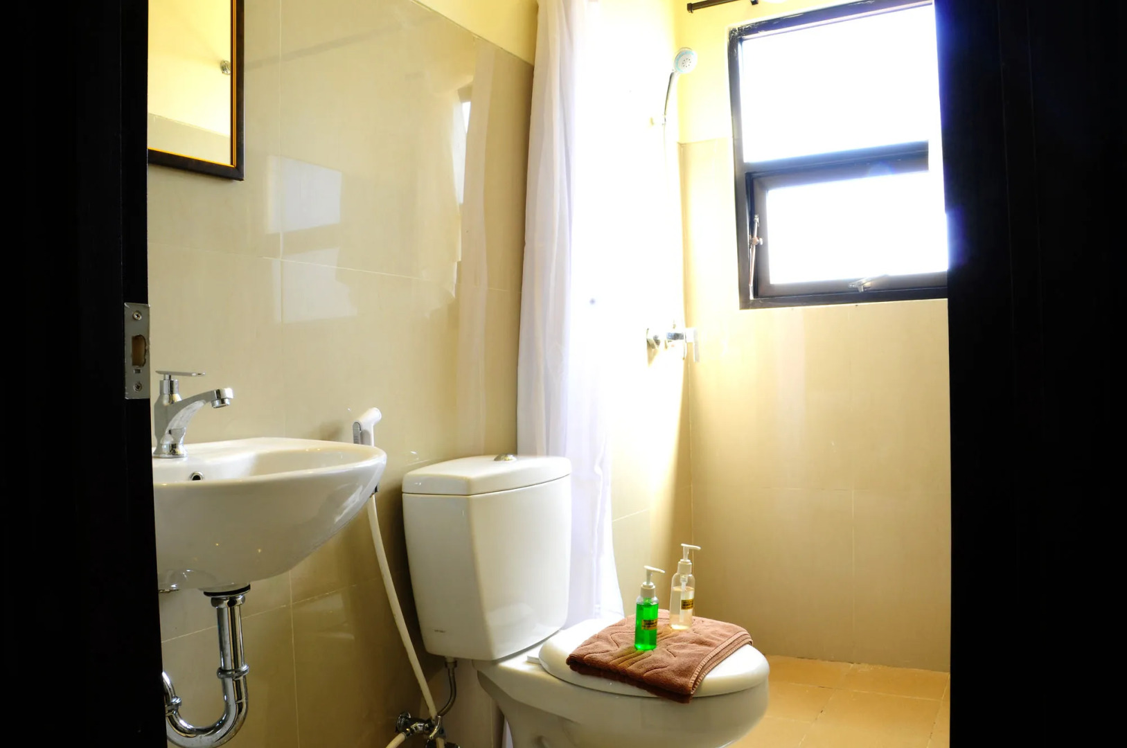 The Hill Ungasan House