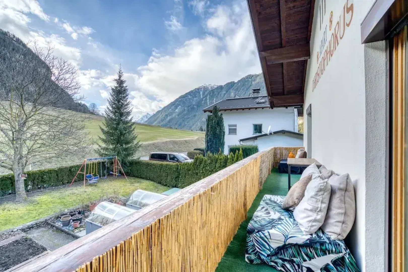 Wonderful Apartments Sweetest Home No01