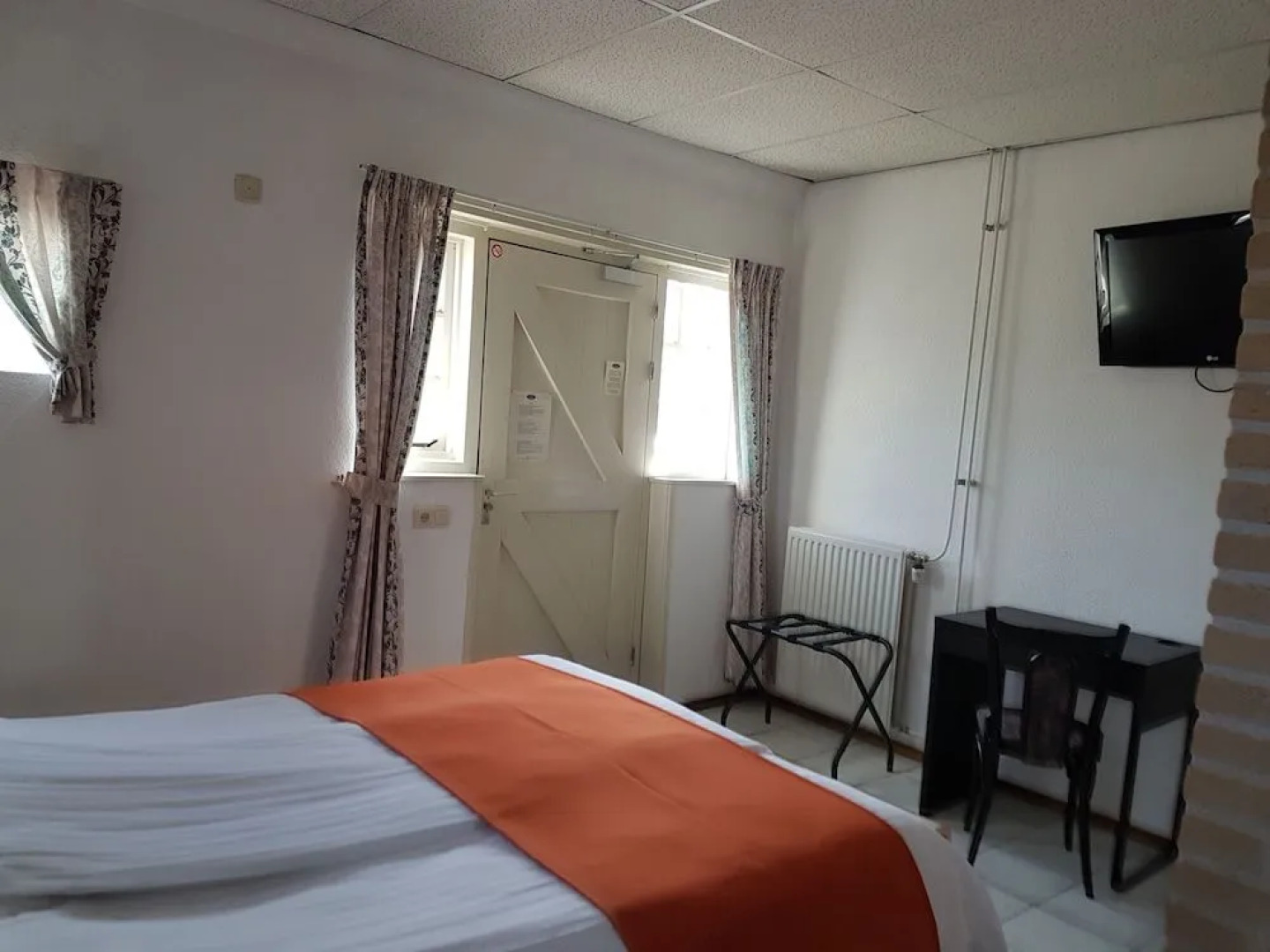 Hotel de Stadsboerderij/ Eetcafé de Brabander